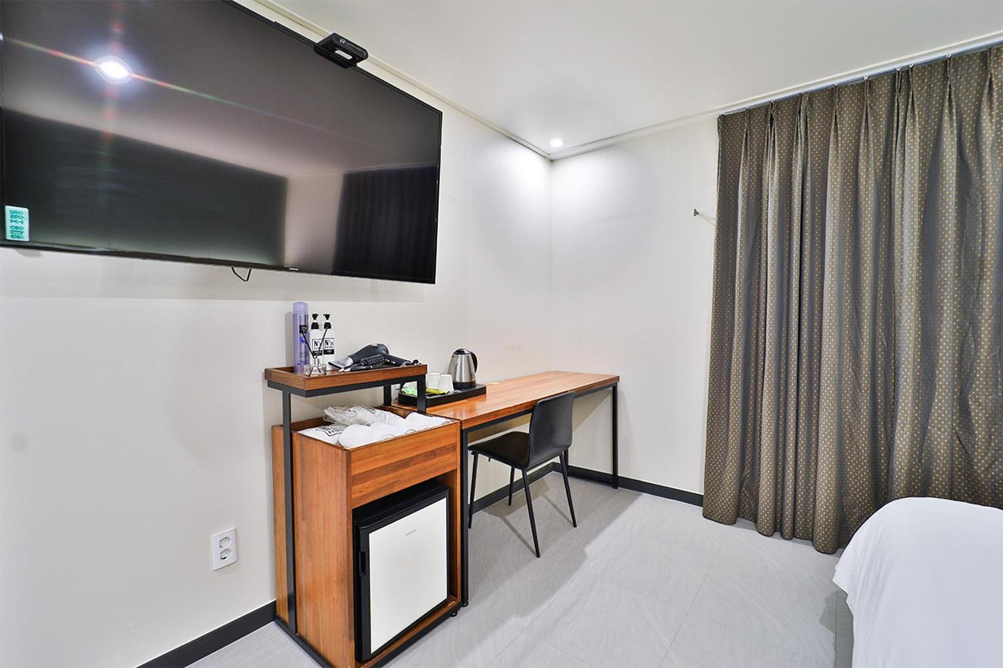 Calm Rest Hotel Busan Sasang Exterior foto